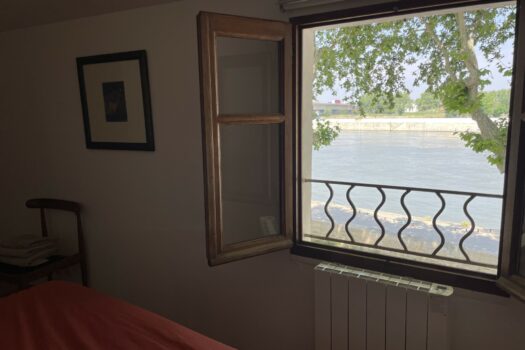 Maison avec vue sur le Rhône Arles