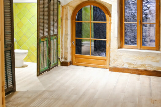 Maison avec atelier et garage Arles