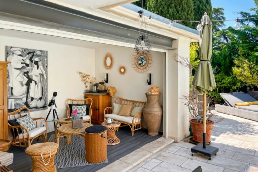 Maison avec bassin chauffé Arles