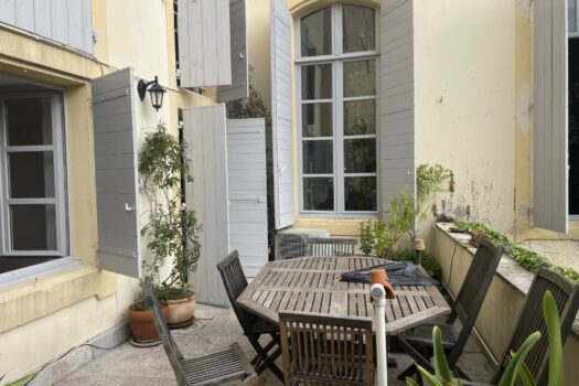 Duplex dans un hôtel particulier Arles