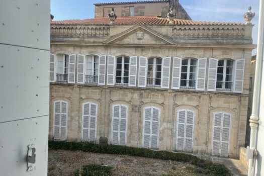 Maison de ville avec terrasse Arles