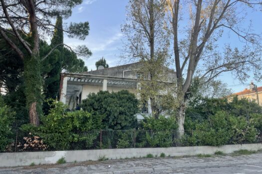 Maison année 30 Arles